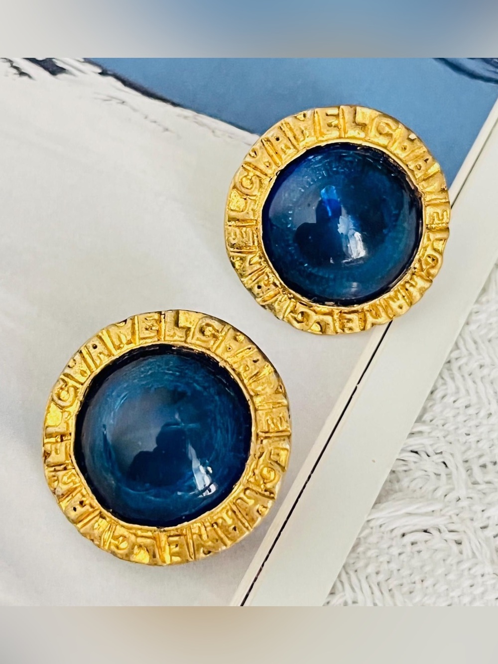 Authentic CHANEL 1980s gripoix sapphire navy blue gold plated clip on earrings